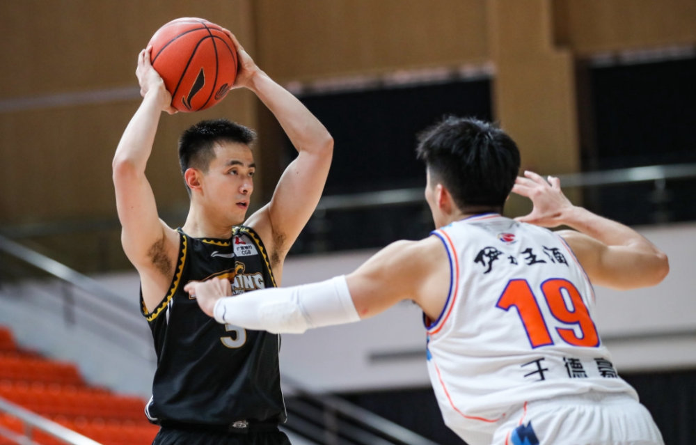 转会期CBA常规赛焦点战，巴塞罗那迎来里程碑，目标明确，数据趋势出现新变化的简单介绍